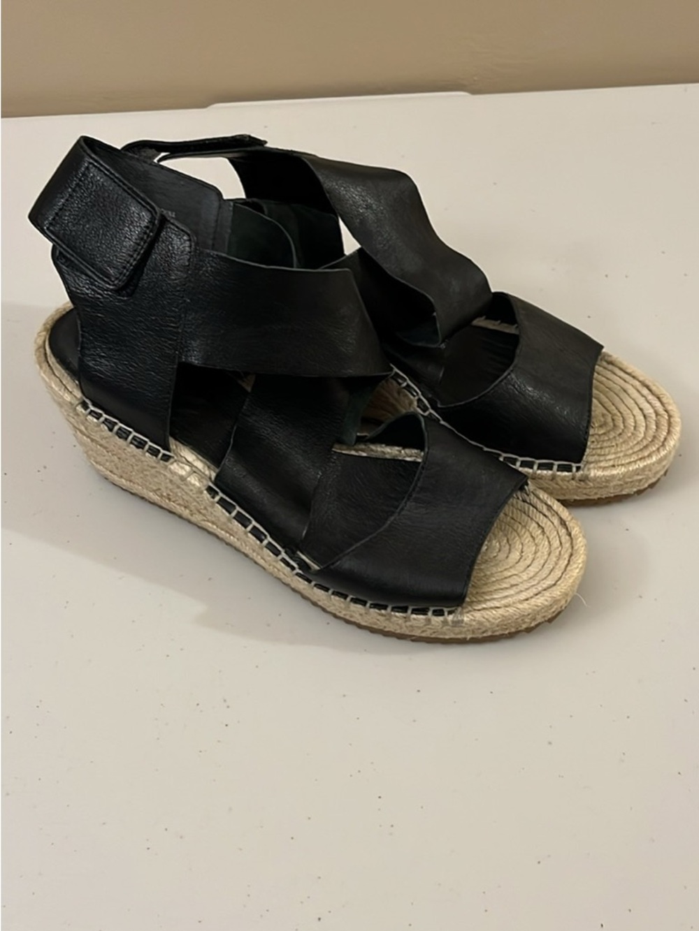 Eileen Fisher “WILLOW” Black Leather Espadrille Sandal Wedges size 8 Women’s